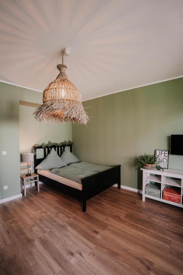 Soonwald Studio Mit Terrasse & Whirlpool Stromberg  Exterior foto
